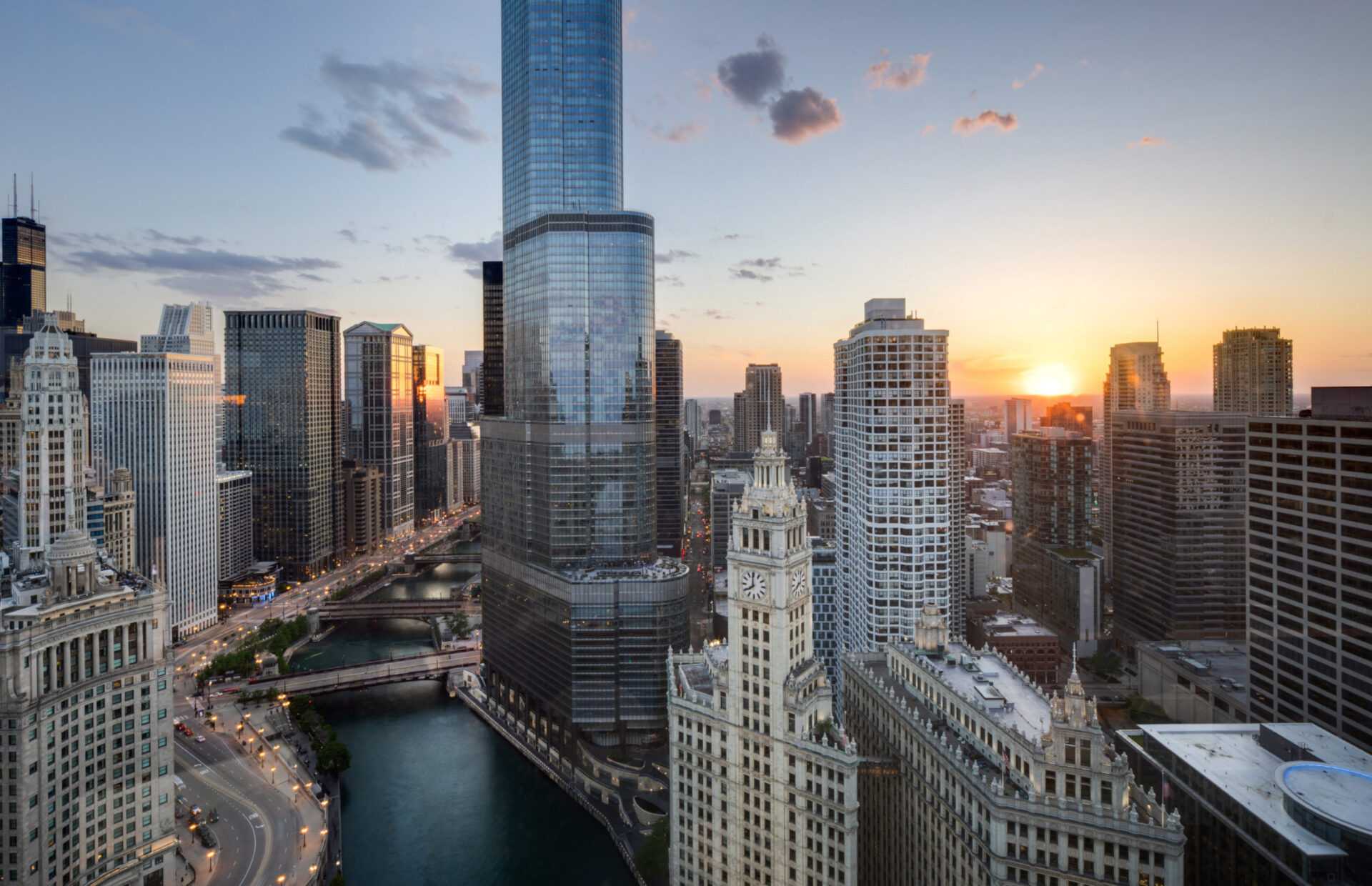 A beautiful aerial view of the city skyline of Chicago at sunset